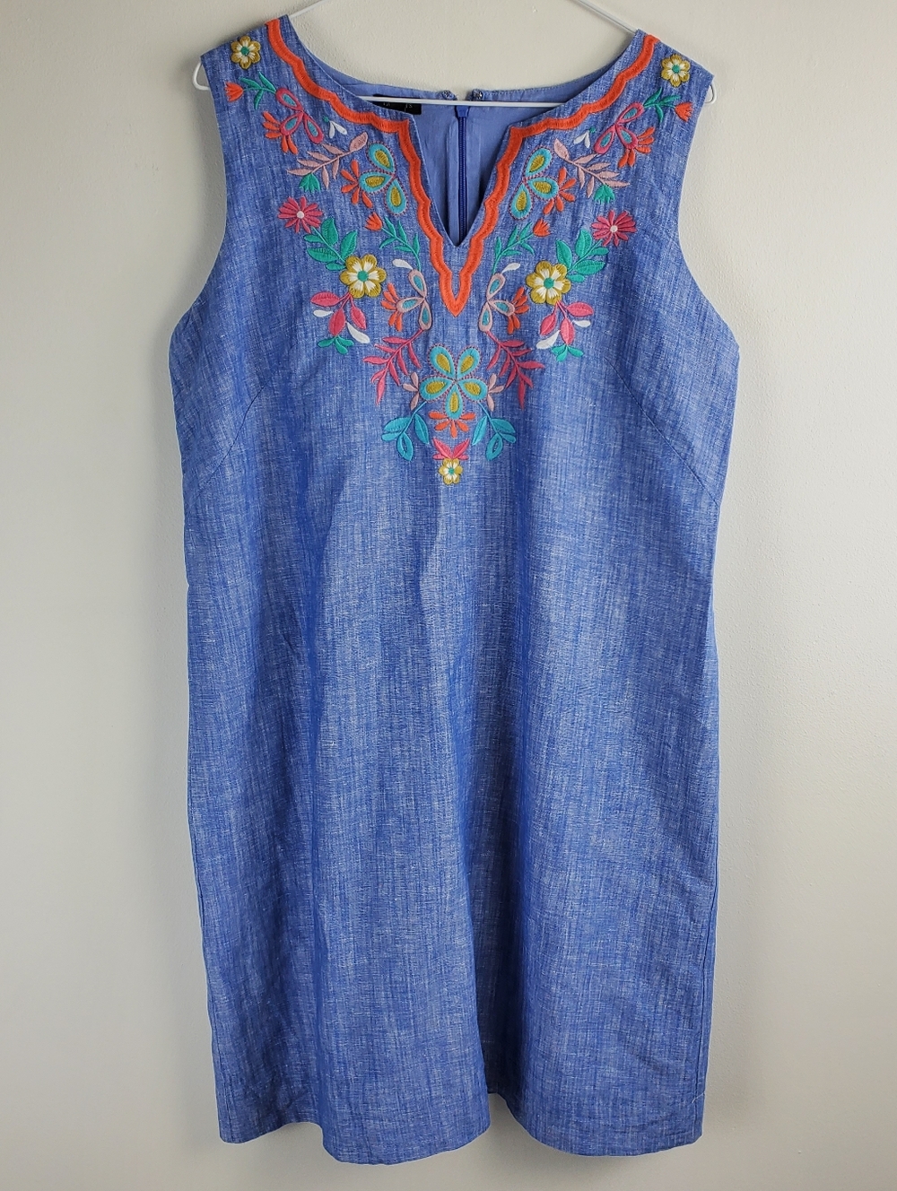 Talbots Linen Blend Floral Embroidered Sheath Dress  Size 12 Split Neck Lined